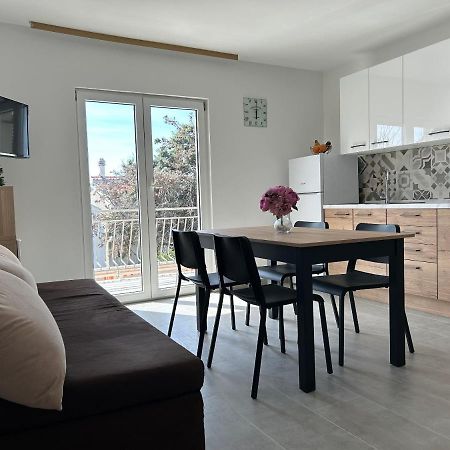Apartments Ljubomir Rogoznica  Kültér fotó
