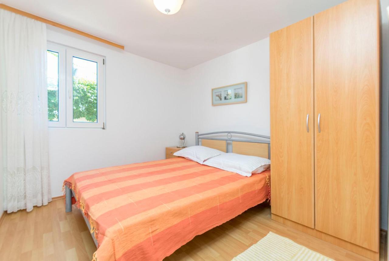 Apartments Ljubomir Rogoznica  Kültér fotó