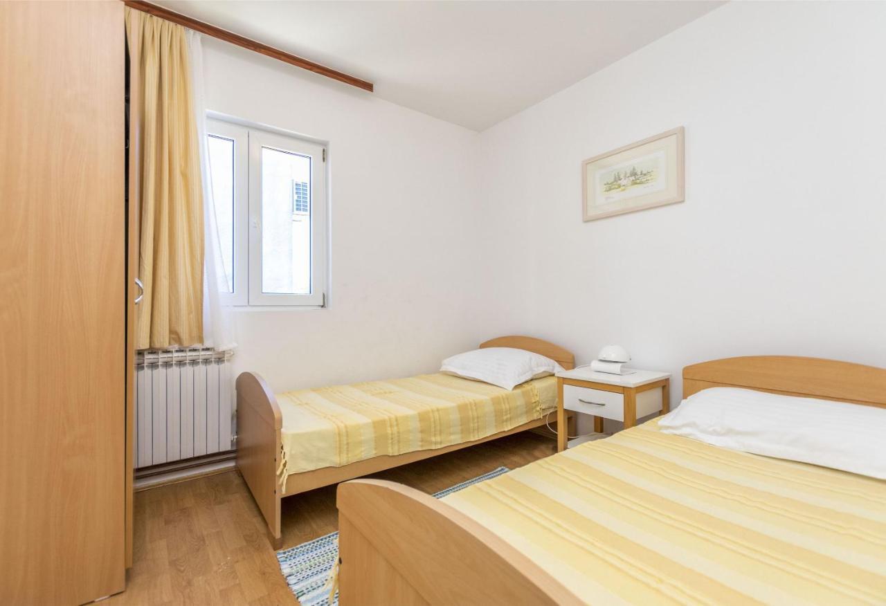 Apartments Ljubomir Rogoznica  Kültér fotó