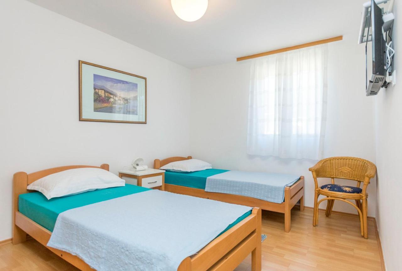 Apartments Ljubomir Rogoznica  Kültér fotó
