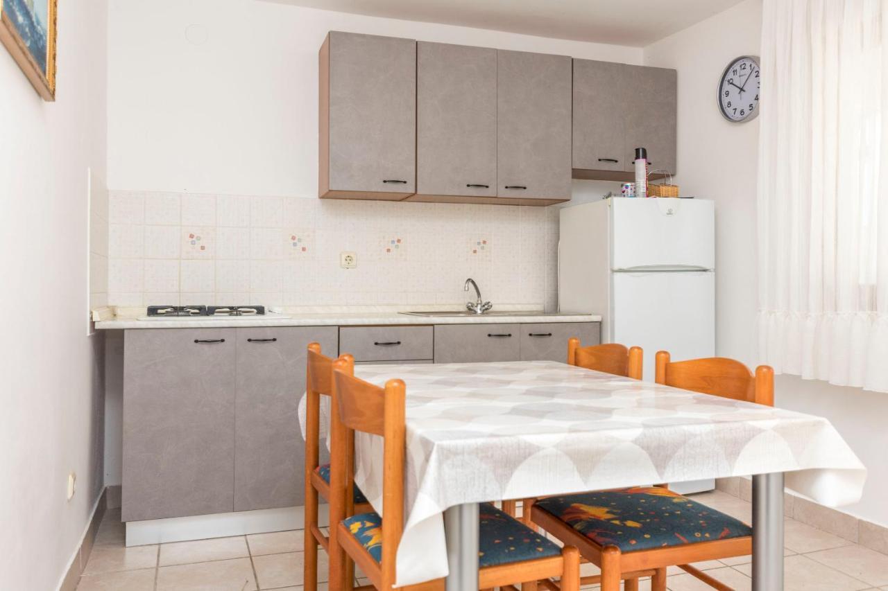 Apartments Ljubomir Rogoznica  Kültér fotó