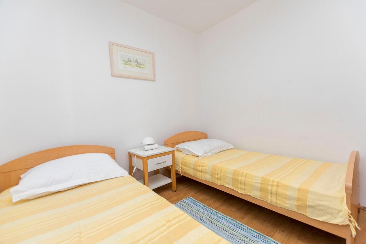 Apartments Ljubomir Rogoznica  Kültér fotó